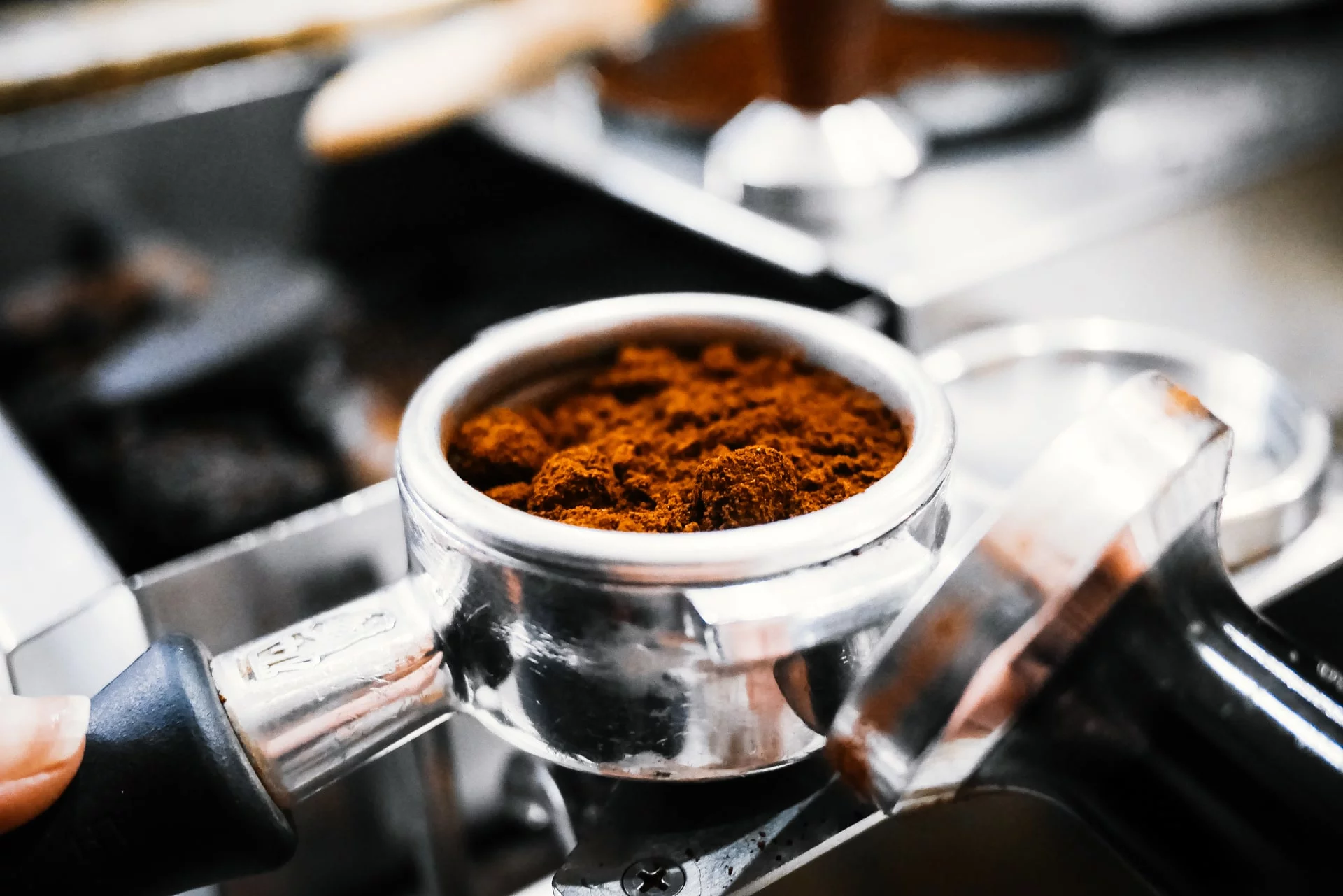 freshly-ground-coffee-from-coffee-grinder-2-picjumbo-com2-min
